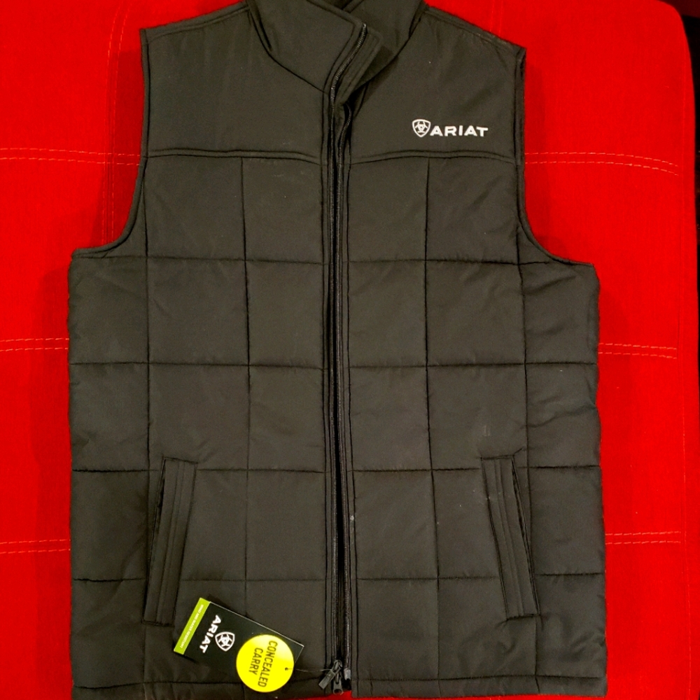 Men's Ariat Insulated Vest - Brand New